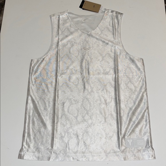 Nike Other - Nike Men’s L Dri-Fit Kobe Mamba Reversible Basketball Jersey white NWT $90